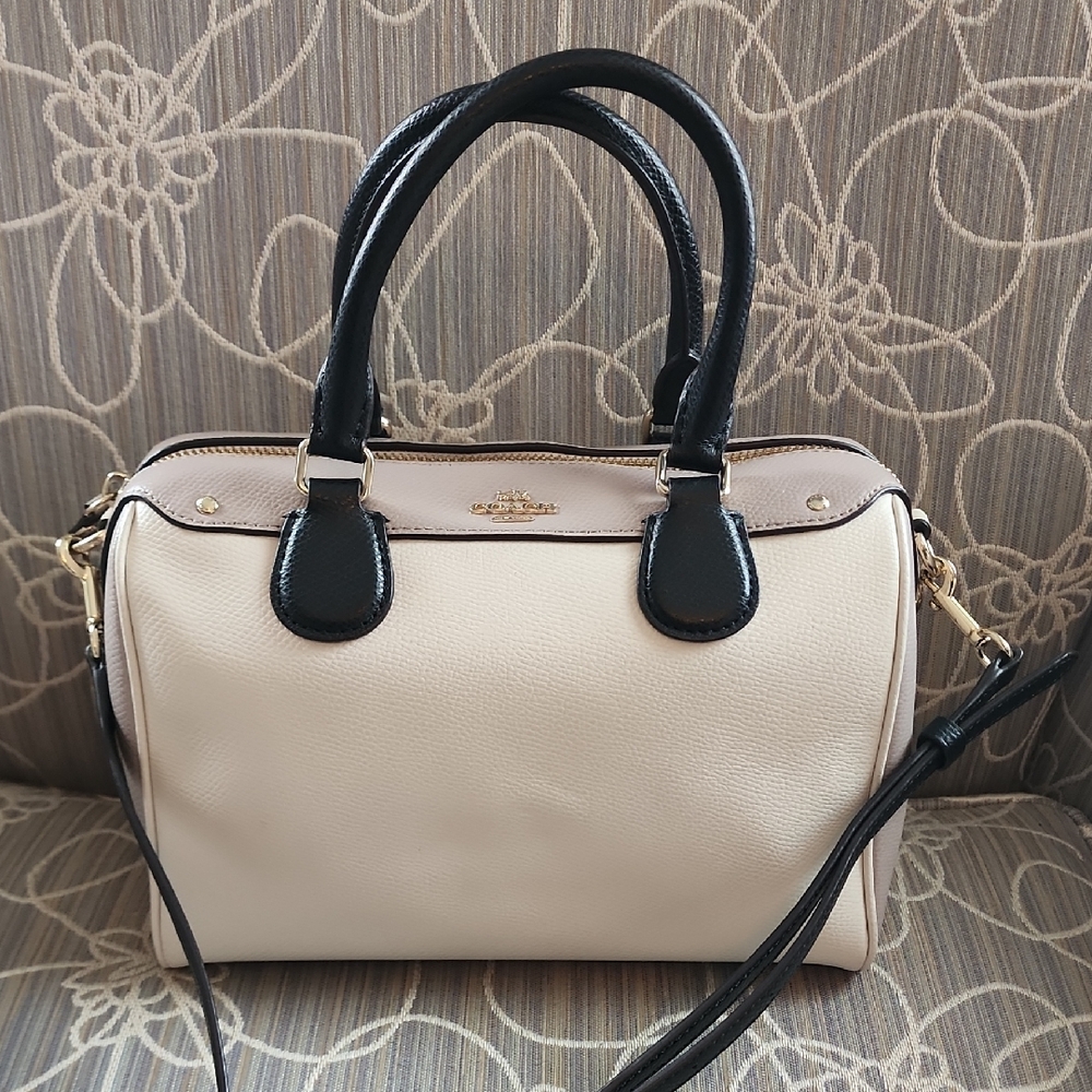 Coach Mini Bennett 37708